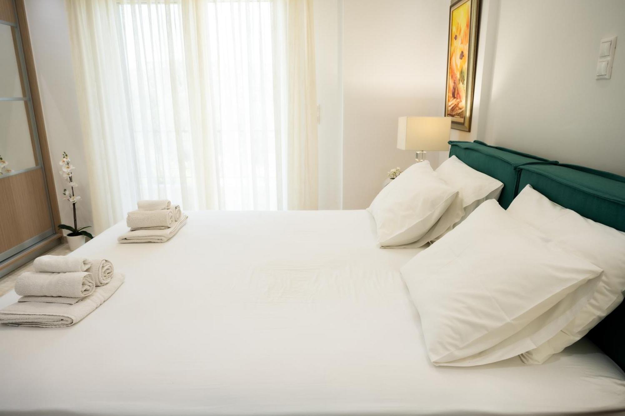 Keratea Luxury Villa -Athens Airport Екстер'єр фото