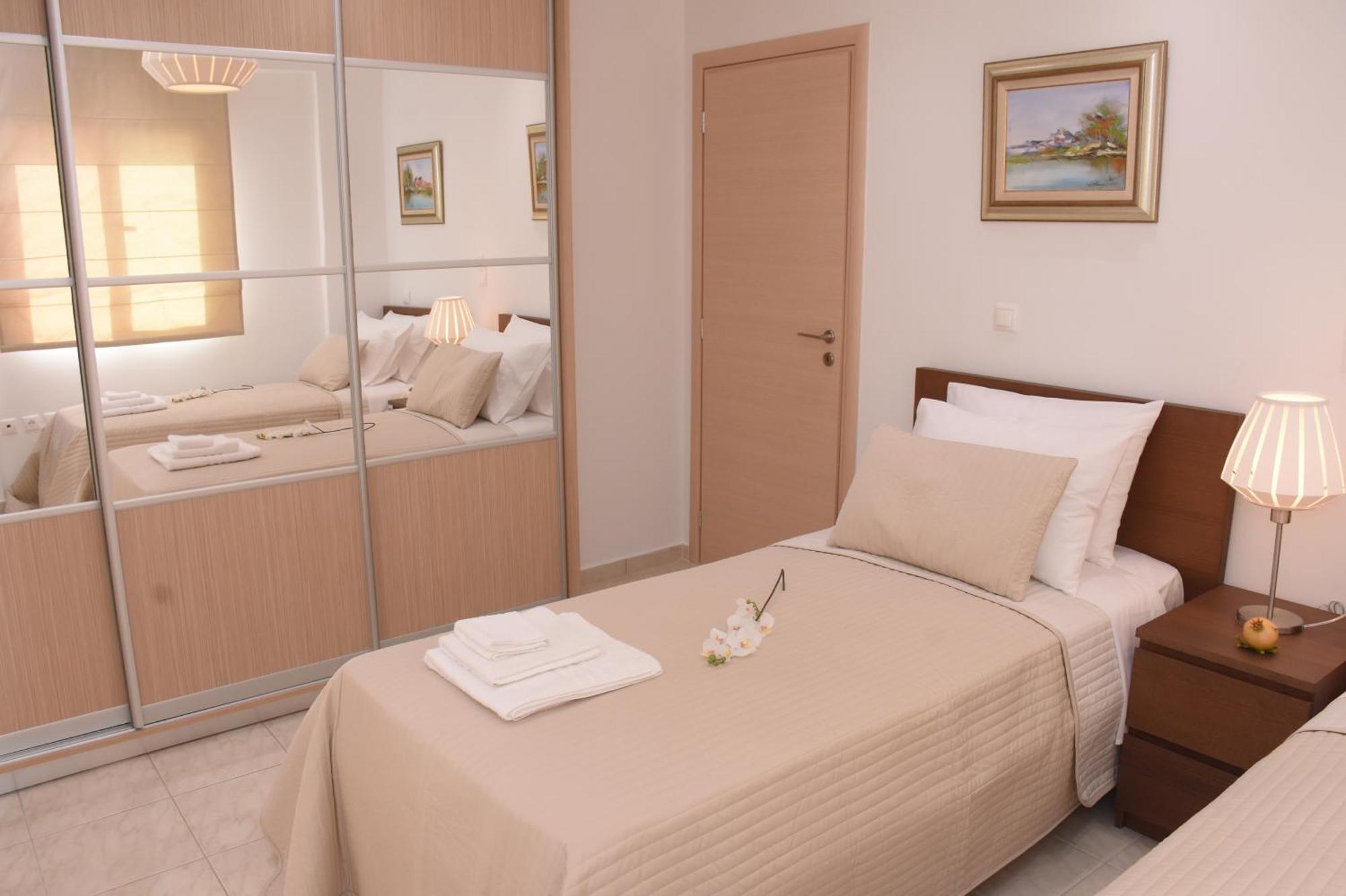 Keratea Luxury Villa -Athens Airport Екстер'єр фото
